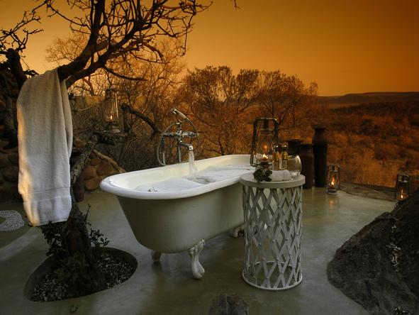 Madikwe Hills - Main Camp - Outdoor Bath 